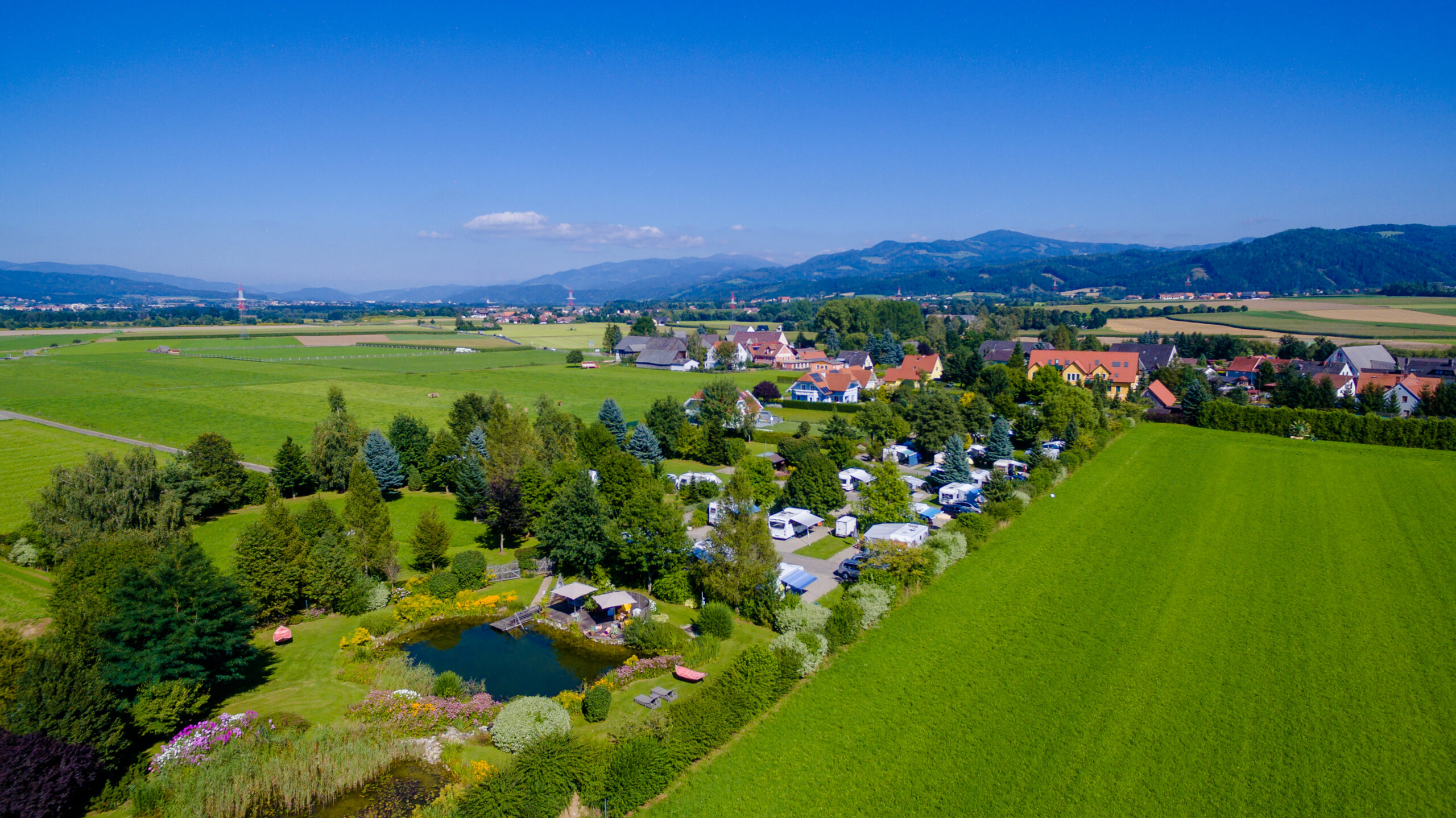 Bovenaanzicht 50plus Campingpark Fisching