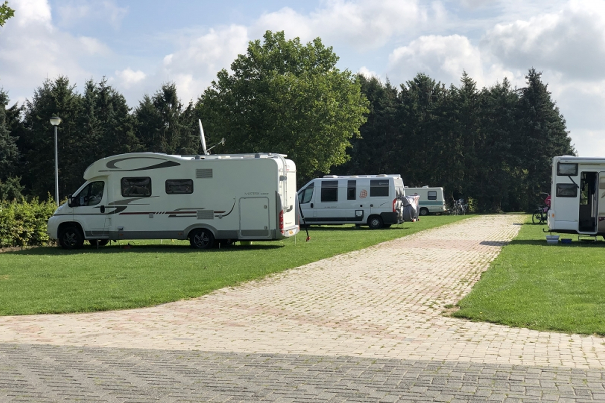 Campers op camping Buitengoed de Boomgraard