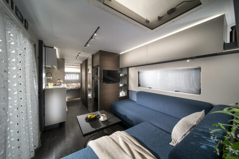 Interieur Adria Astella 754 DP
