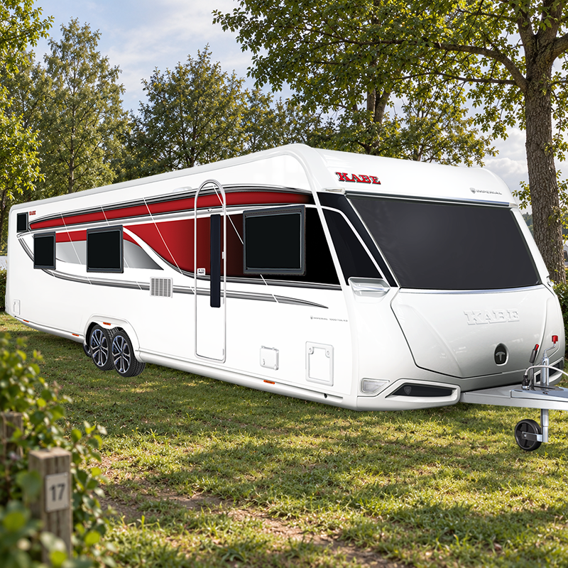 Kabe langste caravan van europ in grasveld